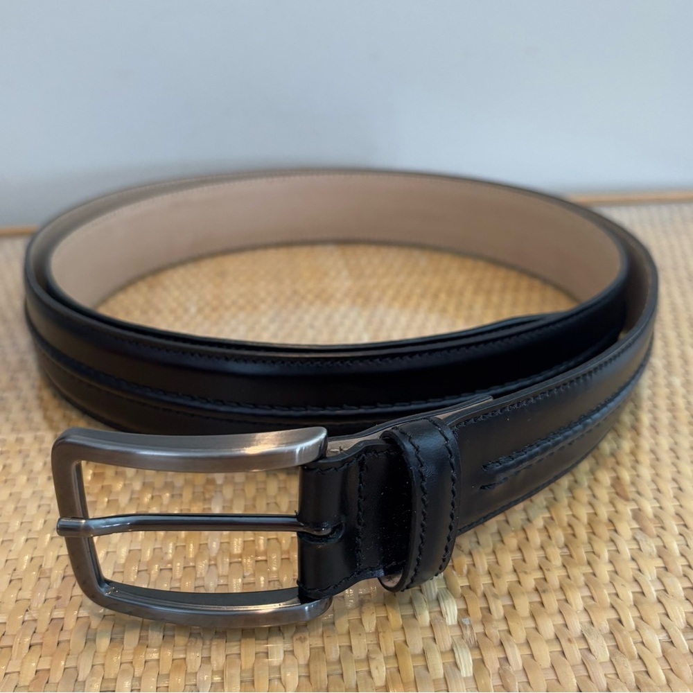 Paul Fredrick Men's Black Leather Belt in as new condition size 54!